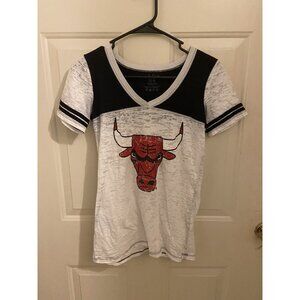 Womans Chicago Bulls Teddy Short Sleeve T-Shirt White/Black Size M. Flawless!